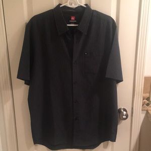 Men’s Quicksilver shirt